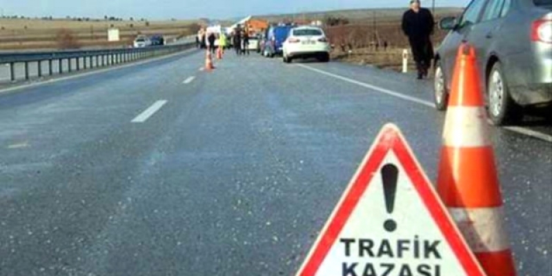 Eskişehirde trafik kazası: 1 ölü, 4 yaralı