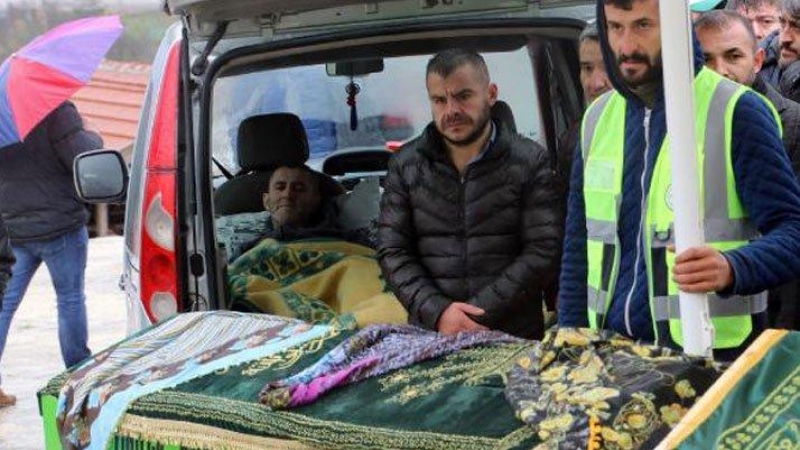 Yangın kurbanı üç kardeş yan yana toprağa verildi