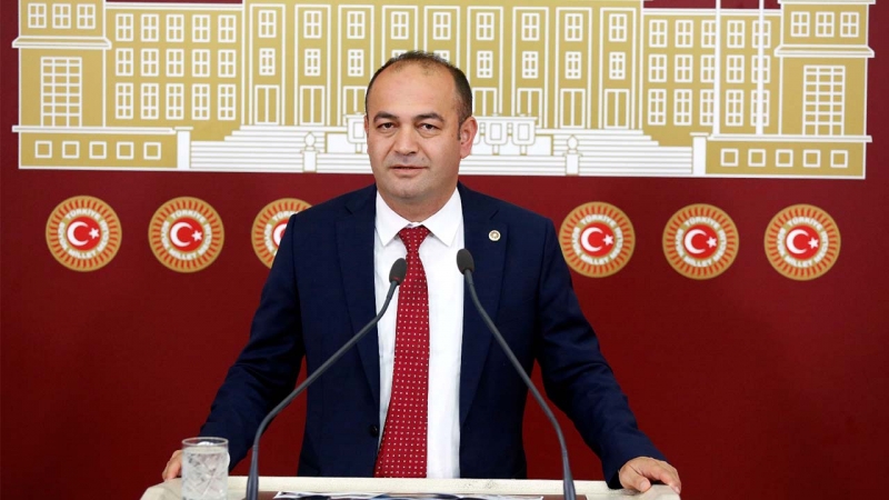 CHPli Karabat: “Sarı Basın Kartı meslek örgütleri ve sendikalarca verilmeli!”