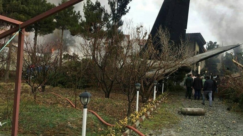 İranda kargo uçağı düştü