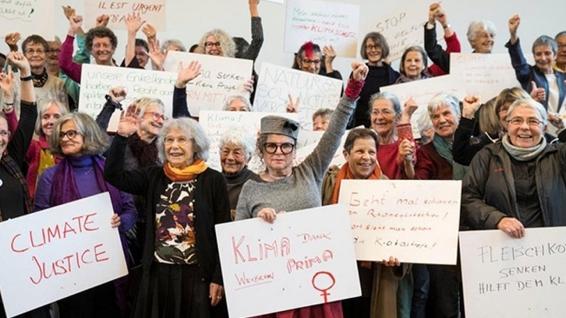 İsviçrede büyükanneler iklim mücadelesinden vazgeçmiyor: Torunlarımız için