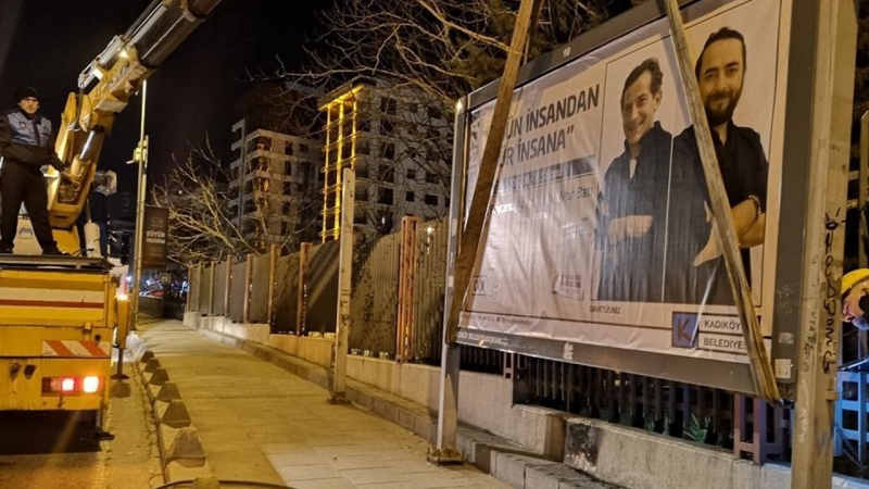 Kadıköy Belediyesinden İBBye billboard tepkisi