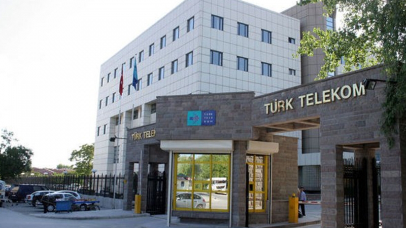 Türk Telekomdan 1,4 milyar lira zarar