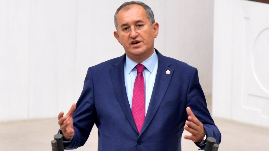 CHPli Atila Sertel : TRT’de şarkı yasakları yeniden hortladı