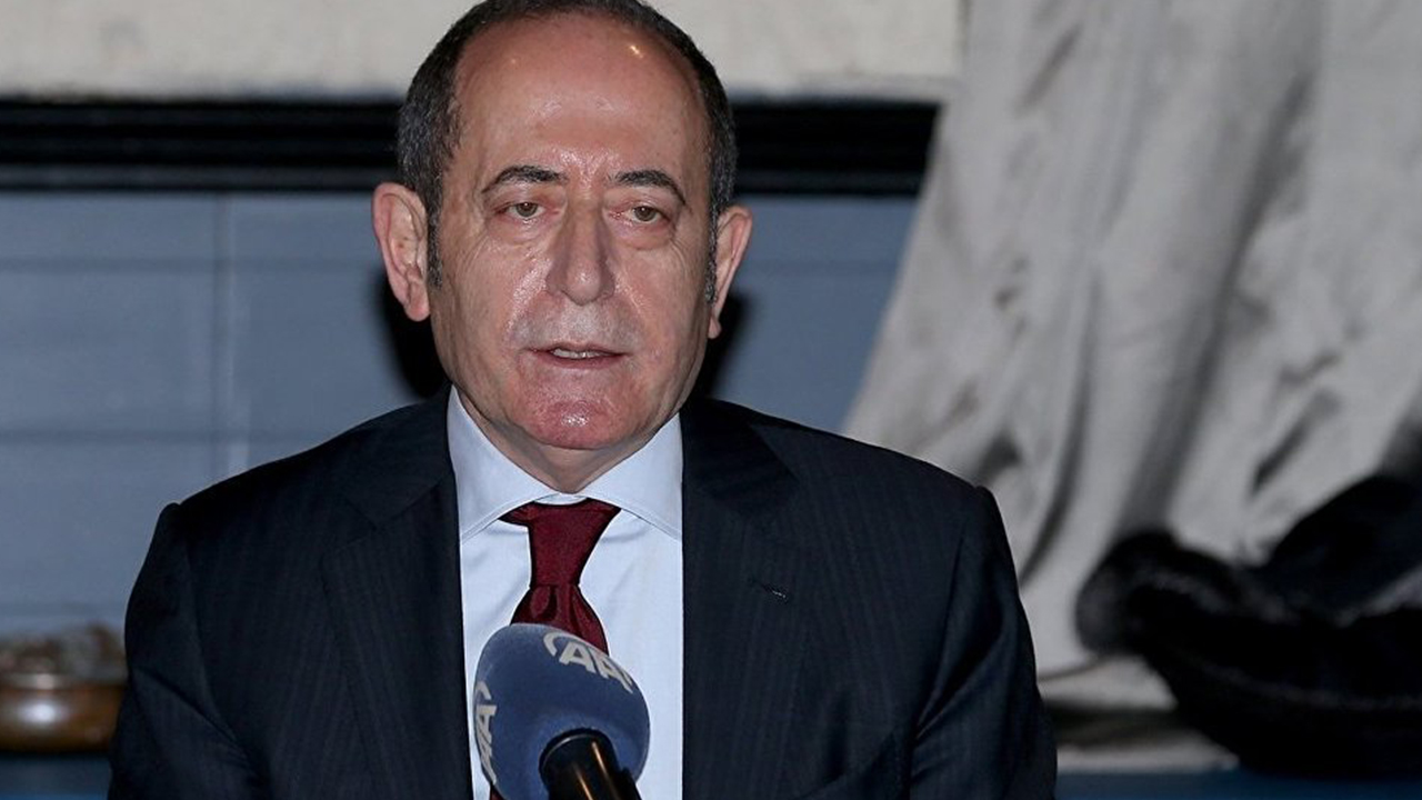 CHP Genel Sekreteri Mehmet Akif Hamzaçebi istifa etti